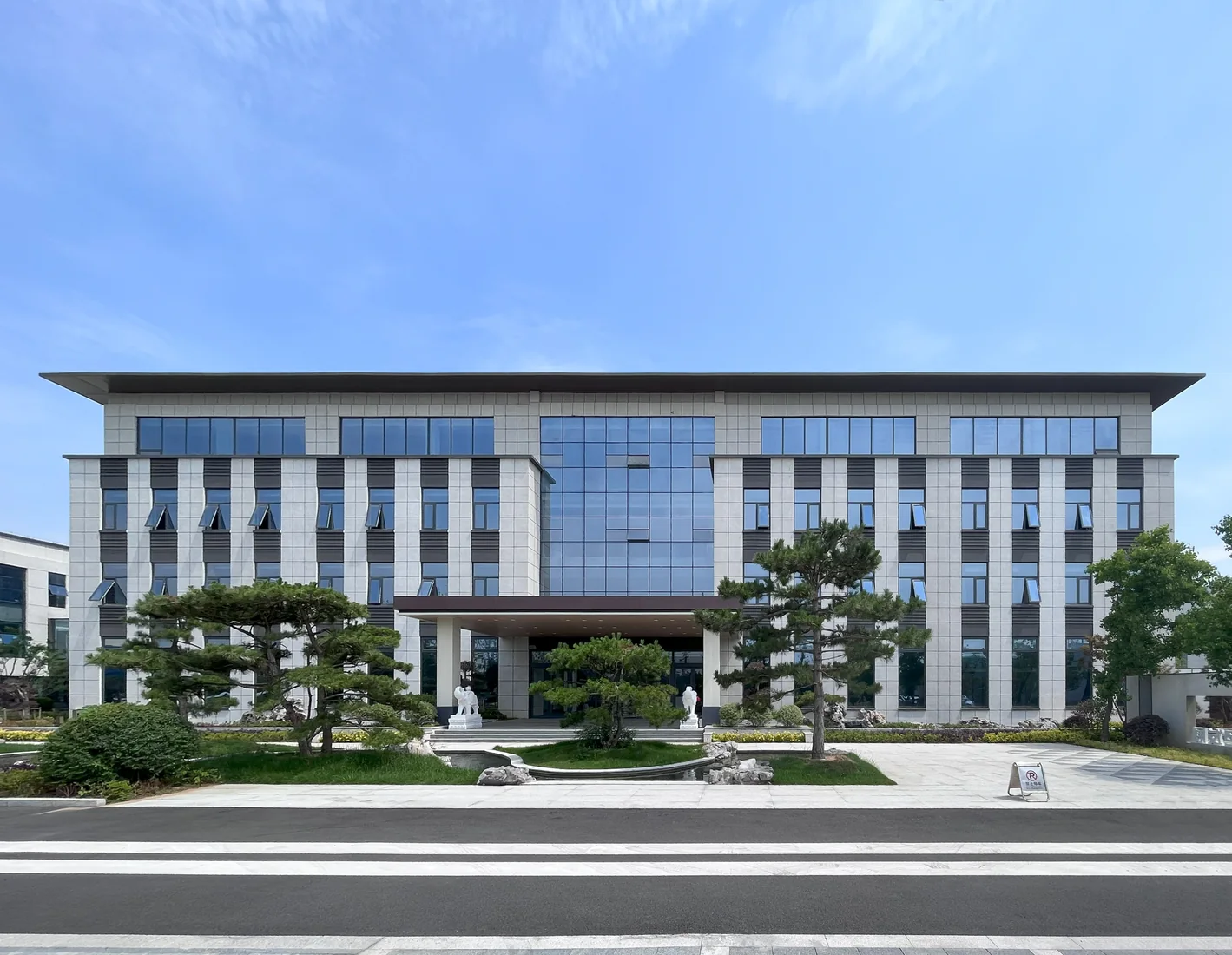 THINGOO manufacturing factory exterior for architectural surface materials